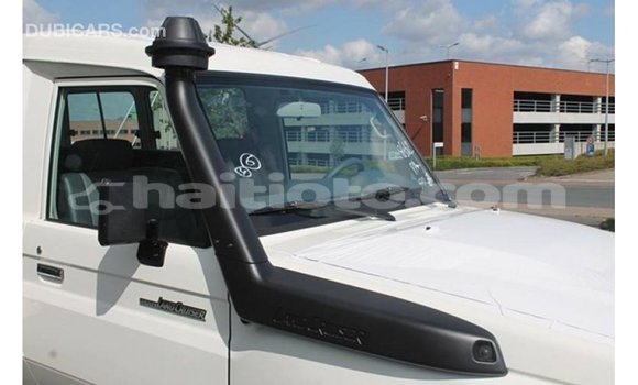 Buy Import Toyota Land Cruiser White Car in Import - Dubai in Artibonite Buy Import Toyota Land Cruiser White Car in Import - Dubai in Artibonite