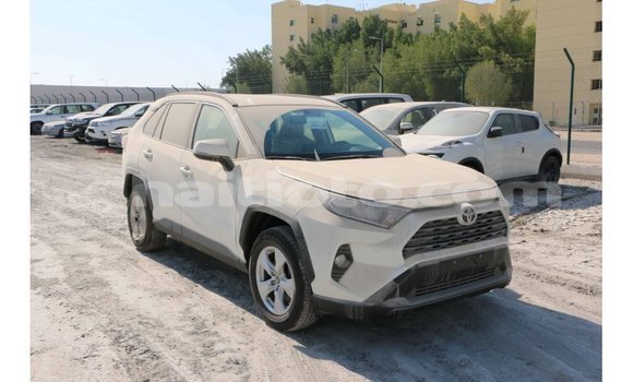 Acheter Import Voiture Toyota 4Runner Blanc à Import - Dubai, Artibonite Acheter Import Voiture Toyota 4Runner Blanc à Import - Dubai, Artibonite
