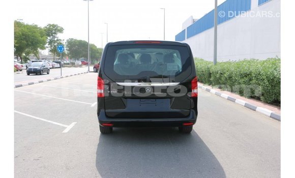 Acheter Import Voiture Mercedes-Benz 250 Noir à Import - Dubai, Artibonite Acheter Import Voiture Mercedes-Benz 250 Noir à Import - Dubai, Artibonite