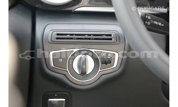 Acheter Import Voiture Mercedes-Benz 250 Noir à Import - Dubai, Artibonite Acheter Import Voiture Mercedes-Benz 250 Noir à Import - Dubai, Artibonite