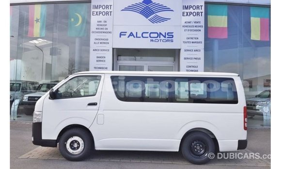 Buy Import Toyota Hiace White Car in Import - Dubai in Artibonite Buy Import Toyota Hiace White Car in Import - Dubai in Artibonite