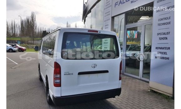 Buy Import Toyota Hiace White Car in Import - Dubai in Artibonite Buy Import Toyota Hiace White Car in Import - Dubai in Artibonite
