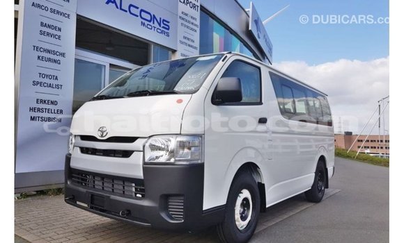 Buy Import Toyota Hiace White Car in Import - Dubai in Artibonite Buy Import Toyota Hiace White Car in Import - Dubai in Artibonite