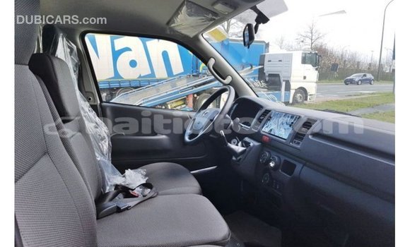 Buy Import Toyota Hiace White Car in Import - Dubai in Artibonite Buy Import Toyota Hiace White Car in Import - Dubai in Artibonite