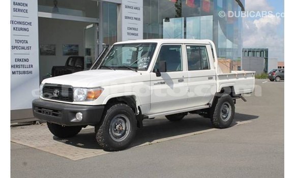 Buy Import Toyota Land Cruiser White Car in Import - Dubai in Artibonite Buy Import Toyota Land Cruiser White Car in Import - Dubai in Artibonite