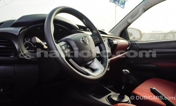 Acheter Import Voiture Toyota Hilux Blanc à Import - Dubai, Artibonite Acheter Import Voiture Toyota Hilux Blanc à Import - Dubai, Artibonite
