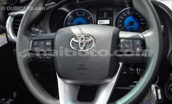 Acheter Import Voiture Toyota Hilux Autre à Import - Dubai, Artibonite Acheter Import Voiture Toyota Hilux Autre à Import - Dubai, Artibonite