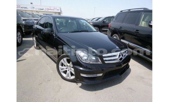 Acheter Import Voiture Mercedes-Benz 200 Noir à Import - Dubai, Artibonite Acheter Import Voiture Mercedes-Benz 200 Noir à Import - Dubai, Artibonite