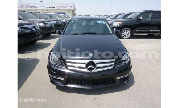 Acheter Import Voiture Mercedes-Benz 200 Noir à Import - Dubai, Artibonite Acheter Import Voiture Mercedes-Benz 200 Noir à Import - Dubai, Artibonite