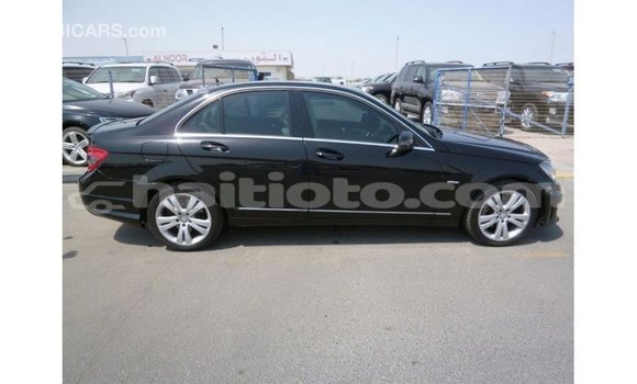 Acheter Import Voiture Mercedes-Benz 200 Noir à Import - Dubai, Artibonite Acheter Import Voiture Mercedes-Benz 200 Noir à Import - Dubai, Artibonite