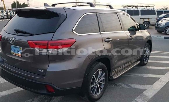 Acheter Import Voiture Toyota Highlander Autre à Import - Dubai, Artibonite Acheter Import Voiture Toyota Highlander Autre à Import - Dubai, Artibonite