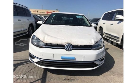 Acheter Import Voiture Volkswagen Golf Blanc à Import - Dubai, Artibonite Acheter Import Voiture Volkswagen Golf Blanc à Import - Dubai, Artibonite