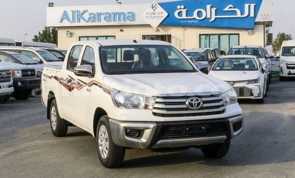 Acheter Import Voiture Toyota Hilux Blanc à Import - Dubai, Artibonite Acheter Import Voiture Toyota Hilux Blanc à Import - Dubai, Artibonite
