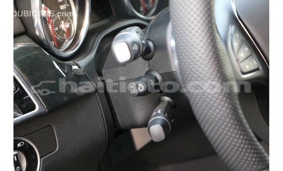 Acheter Import Voiture Mercedes-Benz 190 (W201) Noir à Import - Dubai, Artibonite Acheter Import Voiture Mercedes-Benz 190 (W201) Noir à Import - Dubai, Artibonite