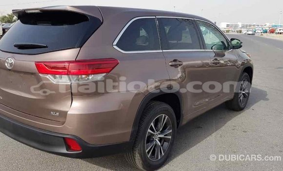 Acheter Import Voiture Toyota Highlander Marron à Import - Dubai, Artibonite Acheter Import Voiture Toyota Highlander Marron à Import - Dubai, Artibonite