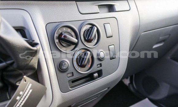 Acheter Import Voiture Nissan Urvan Blanc à Import - Dubai, Artibonite Acheter Import Voiture Nissan Urvan Blanc à Import - Dubai, Artibonite