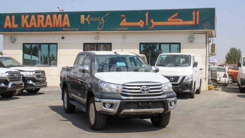 Big with watermark toyota hilux artibonite import dubai 2007