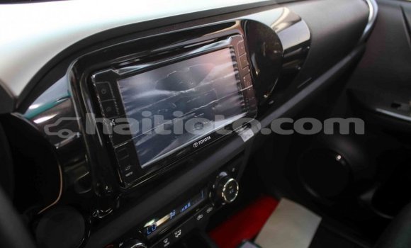 Acheter Import Voiture Toyota Hilux Autre à Import - Dubai, Artibonite Acheter Import Voiture Toyota Hilux Autre à Import - Dubai, Artibonite