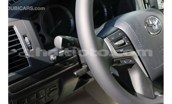 Acheter Import Voiture Toyota Land Cruiser Noir à Import - Dubai, Artibonite Acheter Import Voiture Toyota Land Cruiser Noir à Import - Dubai, Artibonite