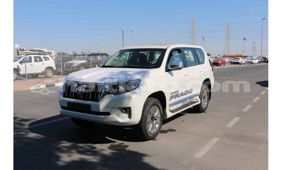 Acheter Import Voiture Toyota Prado Blanc à Import - Dubai, Artibonite Acheter Import Voiture Toyota Prado Blanc à Import - Dubai, Artibonite