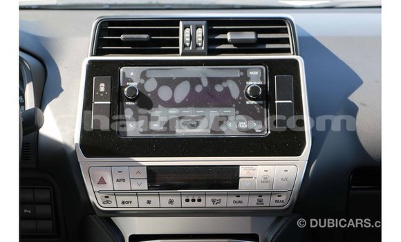 Acheter Import Voiture Toyota Prado Blanc à Import - Dubai, Artibonite Acheter Import Voiture Toyota Prado Blanc à Import - Dubai, Artibonite
