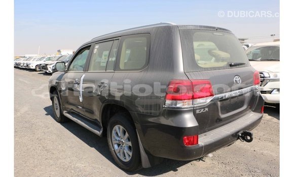 Acheter Import Voiture Toyota Land Cruiser Noir à Import - Dubai, Artibonite Acheter Import Voiture Toyota Land Cruiser Noir à Import - Dubai, Artibonite