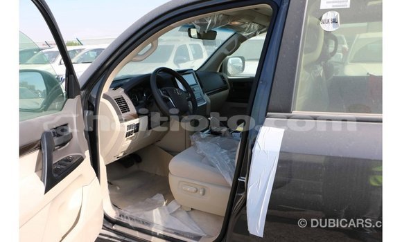 Acheter Import Voiture Toyota Land Cruiser Noir à Import - Dubai, Artibonite Acheter Import Voiture Toyota Land Cruiser Noir à Import - Dubai, Artibonite