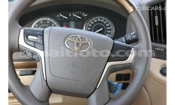 Acheter Import Voiture Toyota Land Cruiser Noir à Import - Dubai, Artibonite Acheter Import Voiture Toyota Land Cruiser Noir à Import - Dubai, Artibonite
