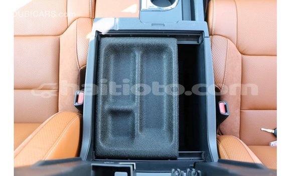 Acheter Import Voiture Toyota Tundra Blanc à Import - Dubai, Artibonite Acheter Import Voiture Toyota Tundra Blanc à Import - Dubai, Artibonite