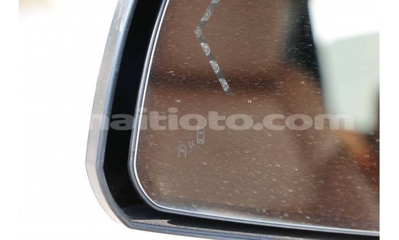 Acheter Import Voiture Toyota Tundra Blanc à Import - Dubai, Artibonite Acheter Import Voiture Toyota Tundra Blanc à Import - Dubai, Artibonite