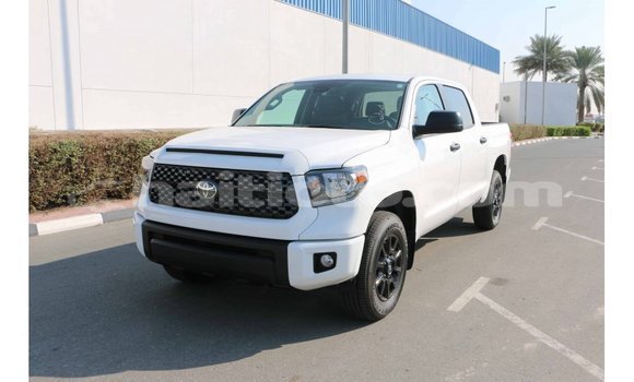 Acheter Import Voiture Toyota Tundra Blanc à Import - Dubai, Artibonite Acheter Import Voiture Toyota Tundra Blanc à Import - Dubai, Artibonite