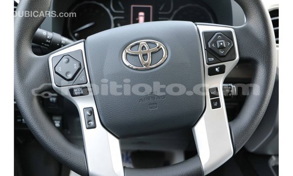 Acheter Import Voiture Toyota Tundra Blanc à Import - Dubai, Artibonite Acheter Import Voiture Toyota Tundra Blanc à Import - Dubai, Artibonite