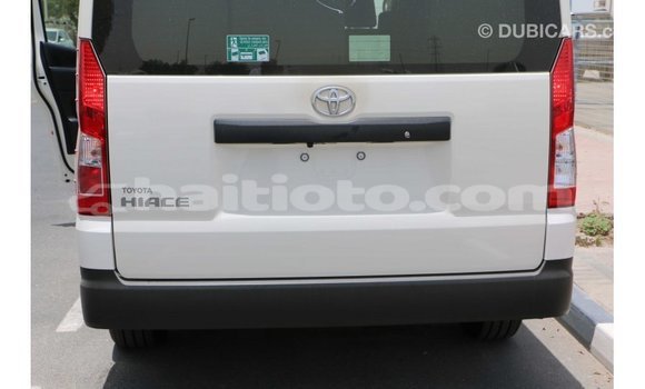 Acheter Import Voiture Toyota Hiace Blanc à Import - Dubai, Artibonite Acheter Import Voiture Toyota Hiace Blanc à Import - Dubai, Artibonite