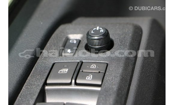 Acheter Import Voiture Toyota Hiace Blanc à Import - Dubai, Artibonite Acheter Import Voiture Toyota Hiace Blanc à Import - Dubai, Artibonite