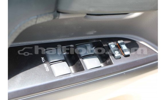 Acheter Import Voiture Toyota Land Cruiser Blanc à Import - Dubai, Artibonite Acheter Import Voiture Toyota Land Cruiser Blanc à Import - Dubai, Artibonite