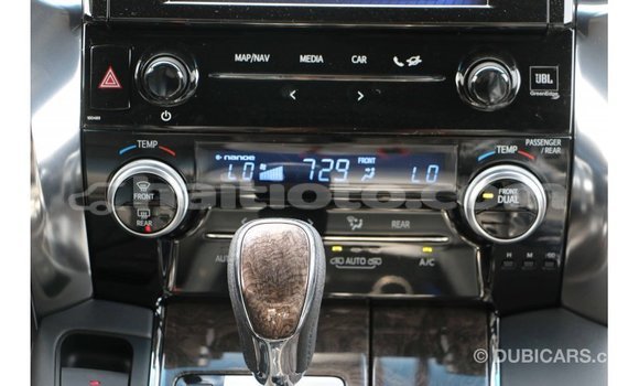 Acheter Import Voiture Toyota Alphard Blanc à Import - Dubai, Artibonite Acheter Import Voiture Toyota Alphard Blanc à Import - Dubai, Artibonite