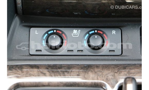 Acheter Import Voiture Toyota Alphard Blanc à Import - Dubai, Artibonite Acheter Import Voiture Toyota Alphard Blanc à Import - Dubai, Artibonite