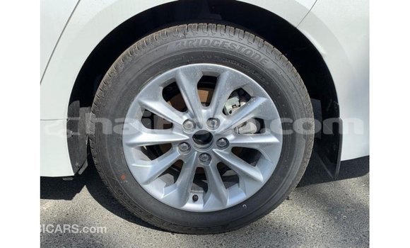 Buy Import Toyota Corolla White Car in Import - Dubai in Artibonite Buy Import Toyota Corolla White Car in Import - Dubai in Artibonite