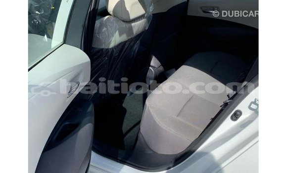 Buy Import Toyota Corolla White Car in Import - Dubai in Artibonite Buy Import Toyota Corolla White Car in Import - Dubai in Artibonite