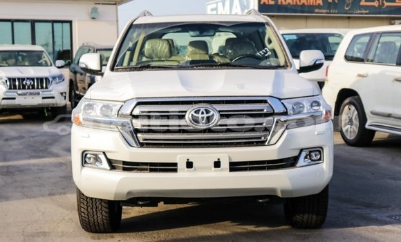 Acheter Import Voiture Toyota Land Cruiser Blanc à Import - Dubai, Artibonite Acheter Import Voiture Toyota Land Cruiser Blanc à Import - Dubai, Artibonite