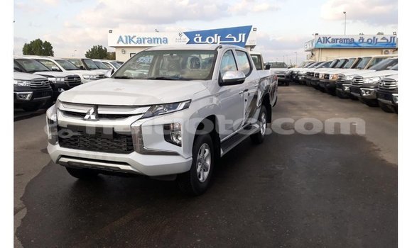 Acheter Import Voiture Mitsubishi L200 Blanc à Import - Dubai, Artibonite Acheter Import Voiture Mitsubishi L200 Blanc à Import - Dubai, Artibonite