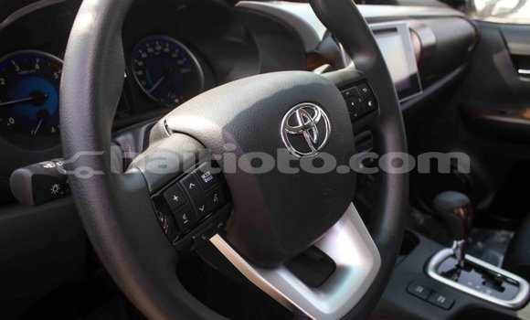 Buy Import Toyota Hilux White Car in Import - Dubai in Artibonite Buy Import Toyota Hilux White Car in Import - Dubai in Artibonite