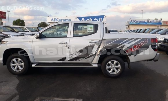 Acheter Import Voiture Mitsubishi L200 Blanc à Import - Dubai, Artibonite Acheter Import Voiture Mitsubishi L200 Blanc à Import - Dubai, Artibonite