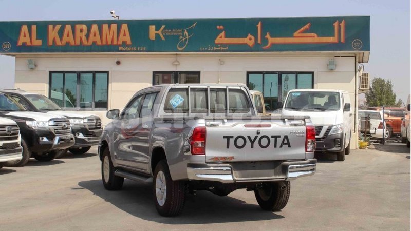 Big with watermark toyota hilux artibonite import dubai 2043