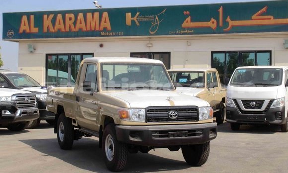 Acheter Import Voiture Toyota Land Cruiser Beige à Import - Dubai, Artibonite Acheter Import Voiture Toyota Land Cruiser Beige à Import - Dubai, Artibonite