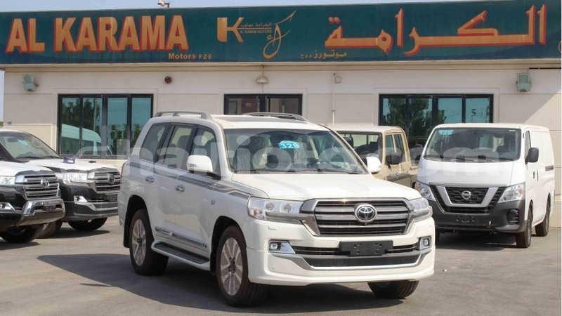 Big with watermark toyota land cruiser artibonite import dubai 2046