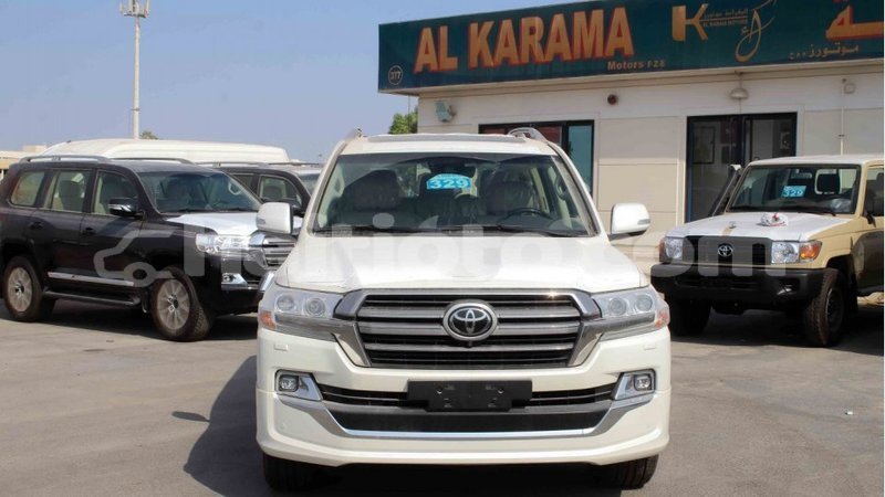 Big with watermark toyota land cruiser artibonite import dubai 2046