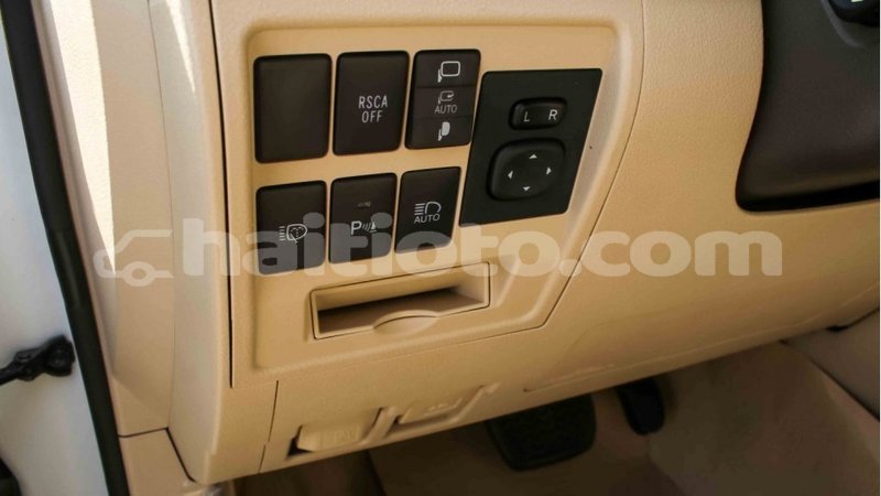 Big with watermark toyota land cruiser artibonite import dubai 2046