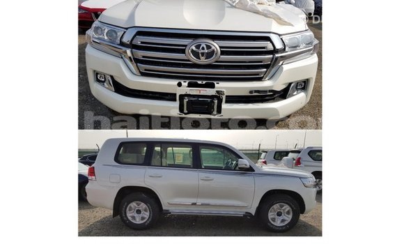 Acheter Import Voiture Toyota Land Cruiser Blanc à Import - Dubai, Artibonite Acheter Import Voiture Toyota Land Cruiser Blanc à Import - Dubai, Artibonite