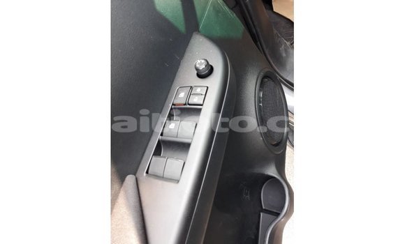 Acheter Import Voiture Toyota Hilux Noir à Import - Dubai, Artibonite Acheter Import Voiture Toyota Hilux Noir à Import - Dubai, Artibonite